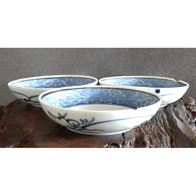 江戸時代中期 古伊万里 見込み五弁花 墨弾き技法 花文 膾皿 江戸時代中期 古伊万里 見込み五弁花 墨弾き技法 花文 膾皿