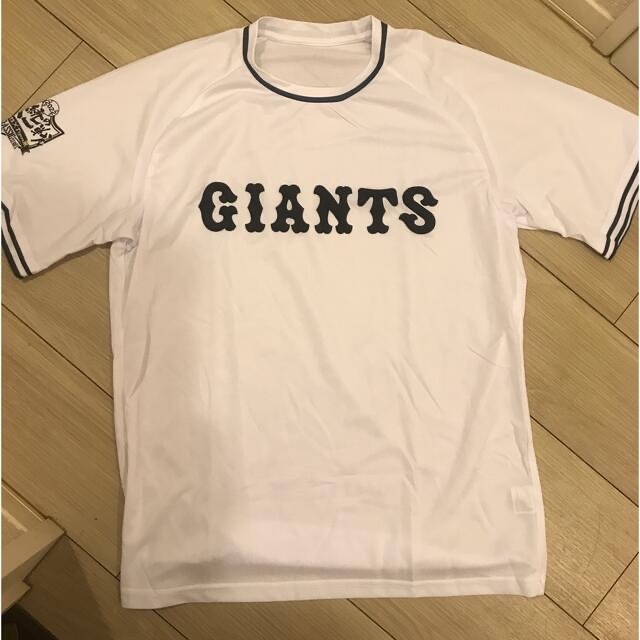 MIZUNO(ミズノ)のGIANTS Tシャツ　伝統の一戦 1936年　復刻　ユニフォーム  スポーツ/アウトドアの野球(応援グッズ)の商品写真