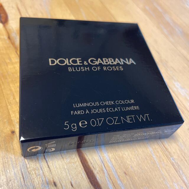 DOLCE&GABBANA(ドルチェアンドガッバーナ)のドルガバ　ブラッシュオブローズ　ルミナスチークカラー　200 コスメ/美容のメイク道具/ケアグッズ(チーク/フェイスブラシ)の商品写真