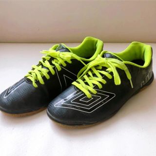 アンブロ(UMBRO)のアンブロ　サッカー　トレーニングシューズ　24.0(シューズ)