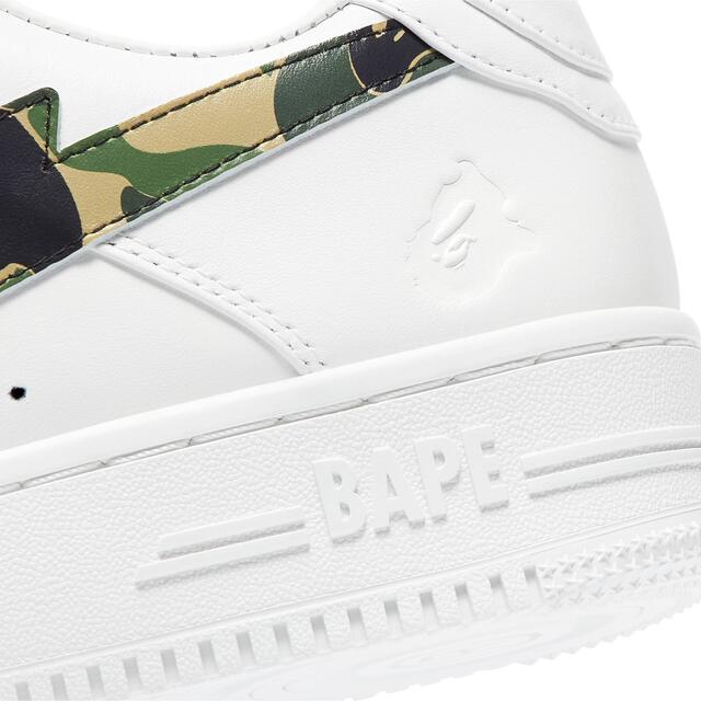 A BATHING APE(アベイシングエイプ)のABC CAMO BAPE STA スニーカー緑us8 メンズの靴/シューズ(スニーカー)の商品写真