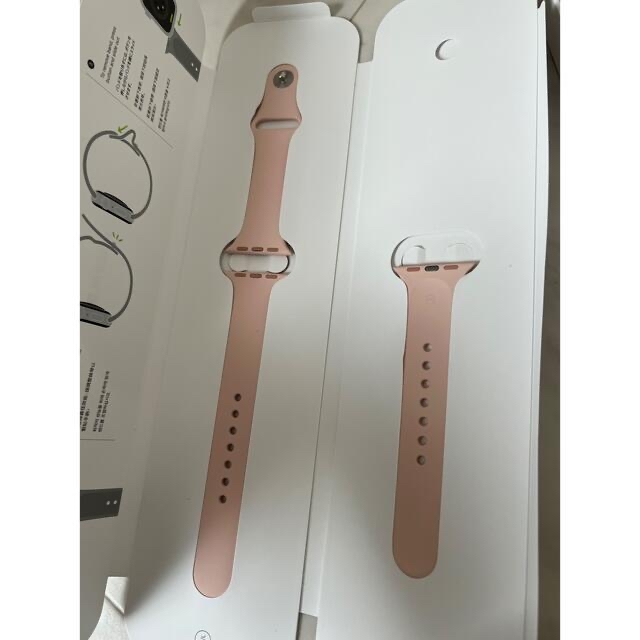 Apple Watch(アップルウォッチ)の美品　APPLE WATCH SE 40 GOAL PNS130- おまけつき スマホ/家電/カメラのスマートフォン/携帯電話(その他)の商品写真