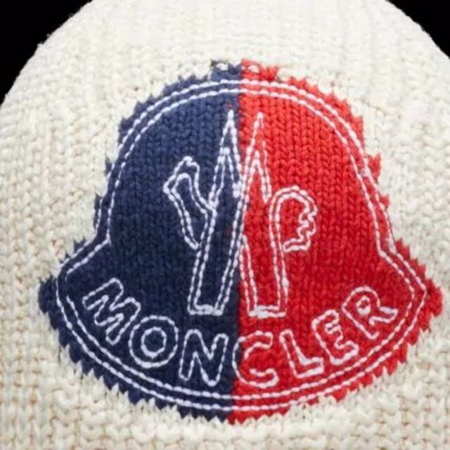 MONCLER(モンクレール)の●新品/正規品● MONCLER ロゴ パッチ ビーニー メンズの帽子(ニット帽/ビーニー)の商品写真