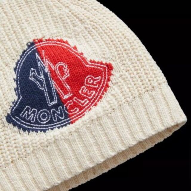 MONCLER(モンクレール)の●新品/正規品● MONCLER ロゴ パッチ ビーニー メンズの帽子(ニット帽/ビーニー)の商品写真