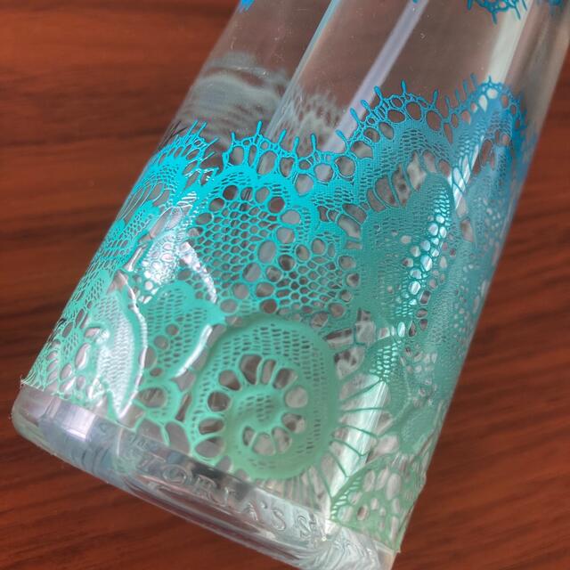 Victoria's Secret(ヴィクトリアズシークレット)のだんちーず様専用　ヴィクトリアシークレット　Aqua Kiss LACE  コスメ/美容の香水(香水(女性用))の商品写真