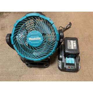 マキタ(Makita)のマキタ バッテリーファン  フィールドファン 扇風機 CF102D(扇風機)