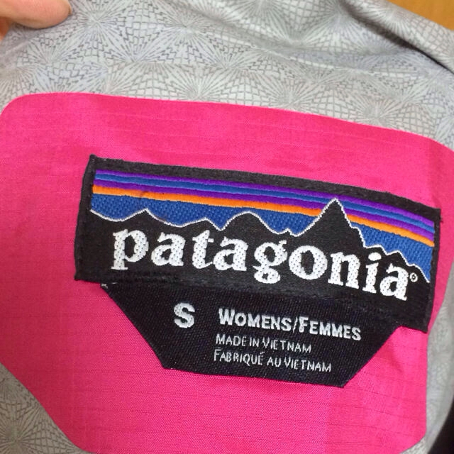 patagonia(パタゴニア)のpatagoniaマウンテンパーカー レディースのトップス(パーカー)の商品写真
