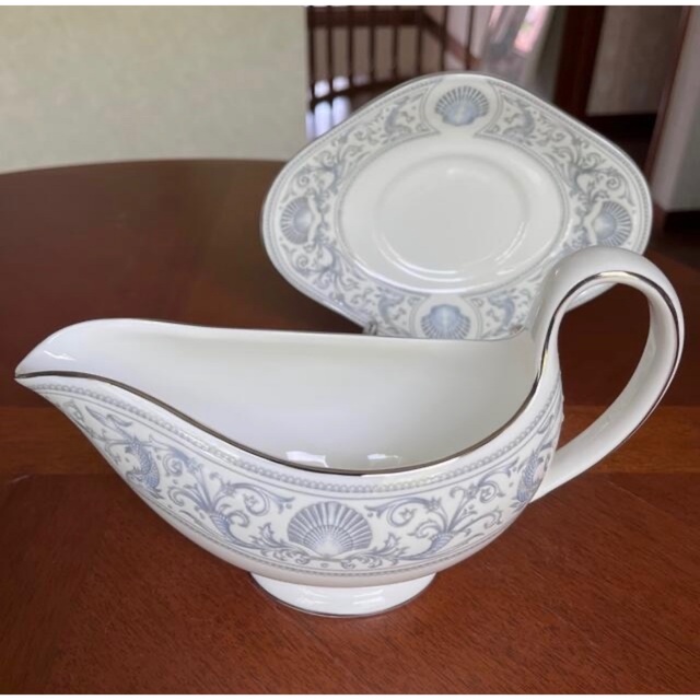 美品  ウェッジウッド Wedgwood ドルフィンホワイト  2点セット