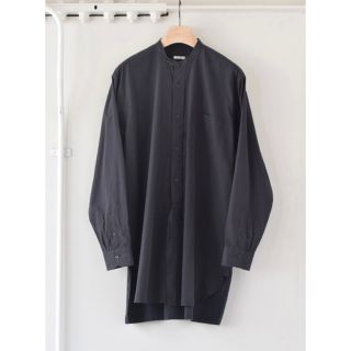 コモリ(COMOLI)の新古 22ss comoli コモリ バンドカラー シャツ 3 紺 heugn(シャツ)