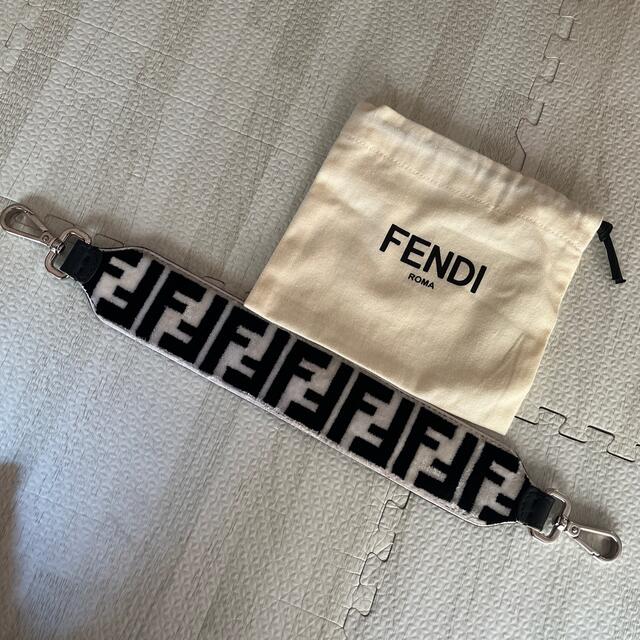 fendi ストラップユー 6