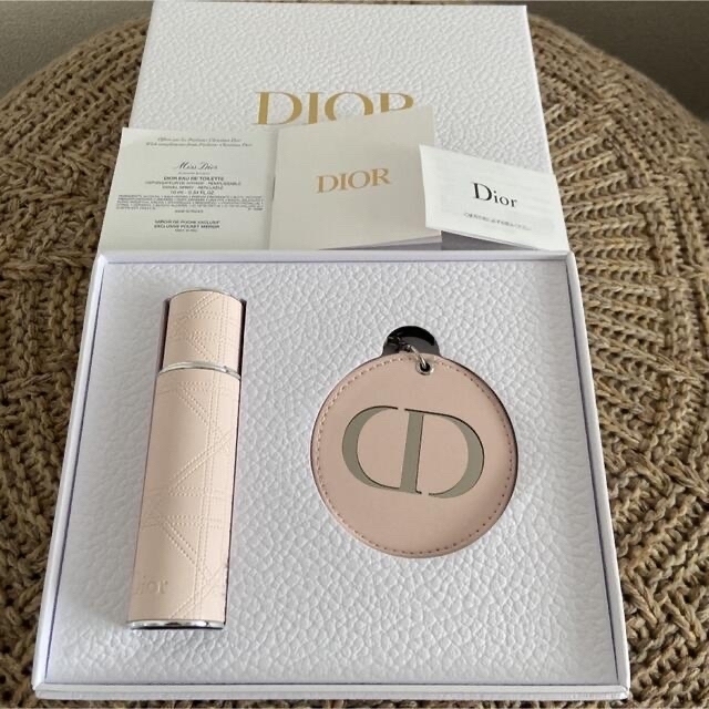 Christian Dior - ★5ml香水付★ミスディオールトラベルスプレーセット 非売品の通販 by 🎄｜クリスチャンディオールならラクマ