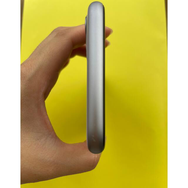 iPhone(アイフォーン)のiPhone11  64  ソフトバンク スマホ/家電/カメラのスマートフォン/携帯電話(スマートフォン本体)の商品写真