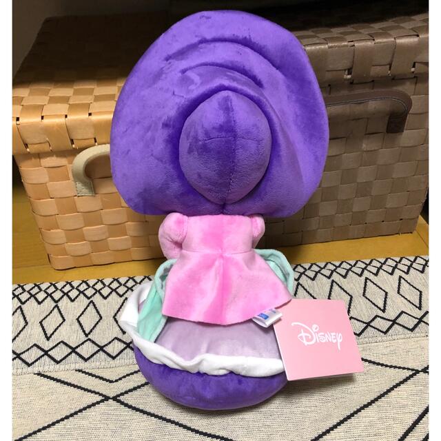 Disney(ディズニー)のヤングオイスター　ぬいぐるみ エンタメ/ホビーのおもちゃ/ぬいぐるみ(キャラクターグッズ)の商品写真