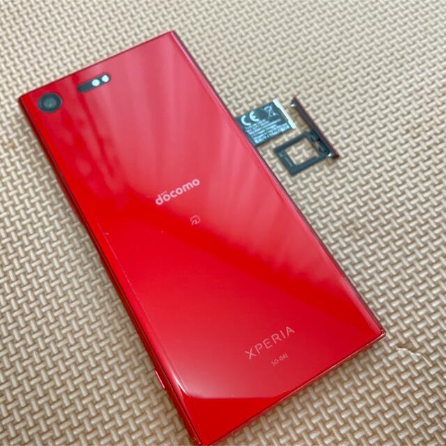 Xperia(エクスペリア)の画面表示不良ジャンク Xperia XZ Premium SO-04J 赤 スマホ/家電/カメラのスマートフォン/携帯電話(スマートフォン本体)の商品写真