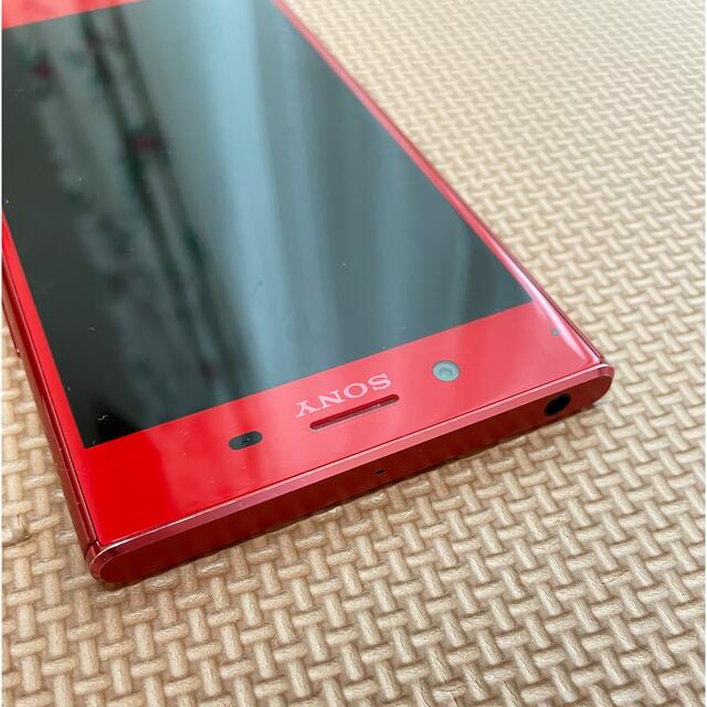 Xperia(エクスペリア)の画面表示不良ジャンク Xperia XZ Premium SO-04J 赤 スマホ/家電/カメラのスマートフォン/携帯電話(スマートフォン本体)の商品写真