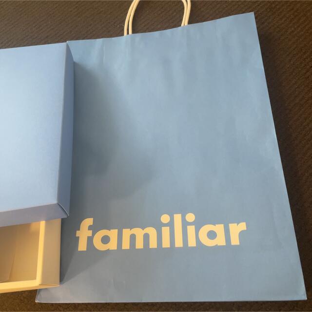 familiar(ファミリア)の美品！familiar 空箱と袋！おまけつき、送料込み♪ キッズ/ベビー/マタニティのキッズ/ベビー/マタニティ その他(その他)の商品写真