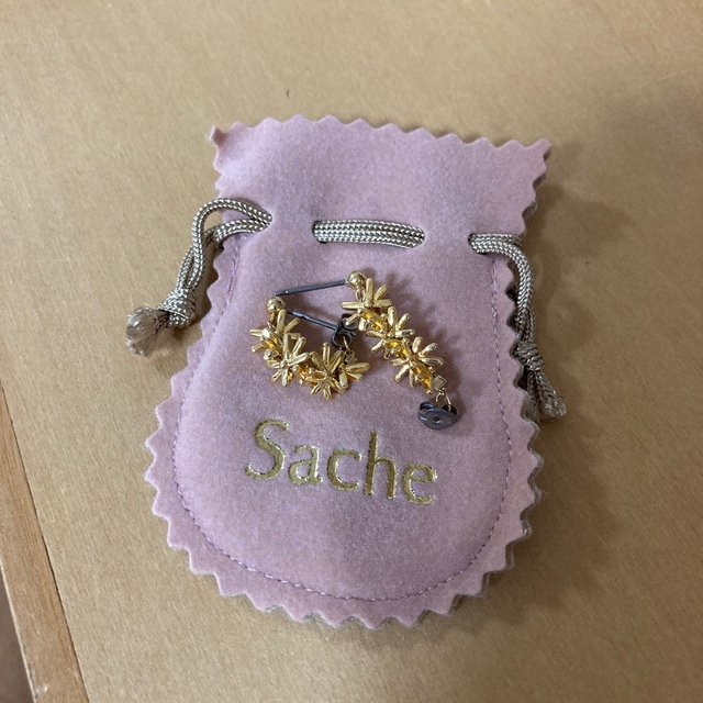 Sache 純チタンピアス 小さなローズマリーの花束 レディースのアクセサリー(ピアス)の商品写真