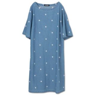 マリークワント(MARY QUANT)のNaNa様専用　マリークワント　ロングワンピース　デニム生地　デイジー総柄(ロングワンピース/マキシワンピース)