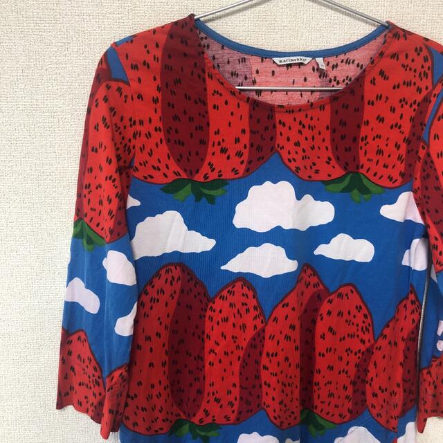 marimekko(マリメッコ)の【marimekko】いちご柄七分袖チュニック レディースのトップス(チュニック)の商品写真