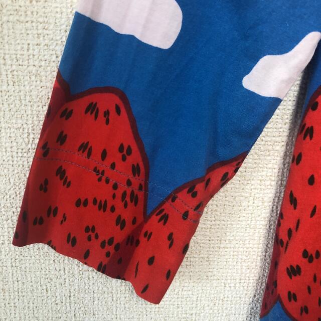 marimekko(マリメッコ)の【marimekko】いちご柄七分袖チュニック レディースのトップス(チュニック)の商品写真