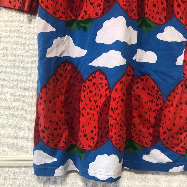 marimekko(マリメッコ)の【marimekko】いちご柄七分袖チュニック レディースのトップス(チュニック)の商品写真