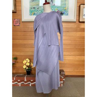 プリーツプリーズイッセイミヤケ(PLEATS PLEASE ISSEY MIYAKE)のジャケット➕ワンピース➕スカート(ひざ丈ワンピース)