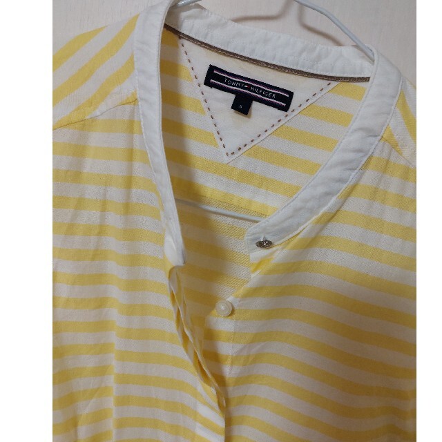 TOMMY HILFIGER(トミーヒルフィガー)のトミー　ブラウス　黄色 レディースのトップス(シャツ/ブラウス(長袖/七分))の商品写真