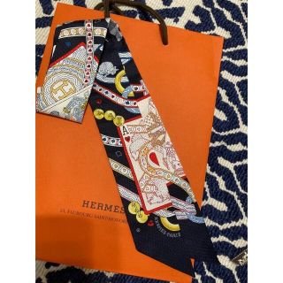 エルメス(Hermes)のご専用でございます🌸エルメス　ツイリー　ビジュピケ　ハートのクィーン🌸(バンダナ/スカーフ)