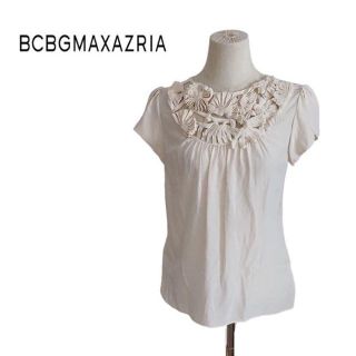 ビーシービージーマックスアズリア(BCBGMAXAZRIA)のBCBG MAXAZRIA トップス　ブラウス　アイボリー　半袖　花　S(シャツ/ブラウス(半袖/袖なし))