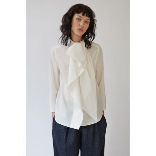 アクネストゥディオズ(Acne Studios)のAcne Studios アクネ スカーフ ブラウス 白シャツ(シャツ/ブラウス(長袖/七分))