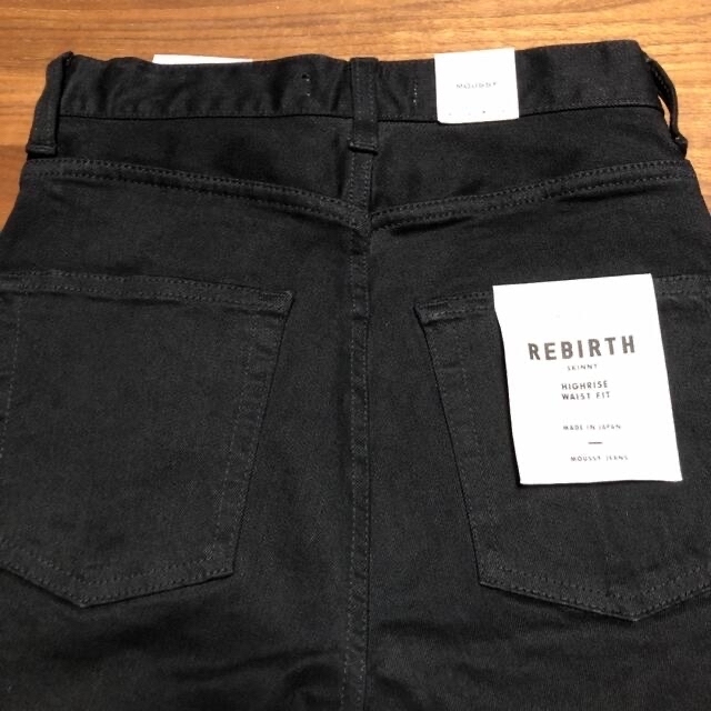 moussy(マウジー)の新品　MOUSSY HW Rebirth BLACK SKINNY 25inch レディースのパンツ(デニム/ジーンズ)の商品写真