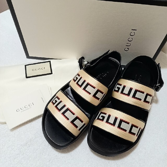 工房直送価格！ 【新品未使用】 GUCCI ！未使用 ストラップサンダル