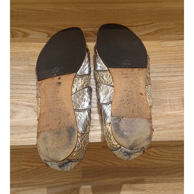 miumiu(ミュウミュウ)のmiu miu 蛇 スネーク フラットシューズ レディースの靴/シューズ(バレエシューズ)の商品写真