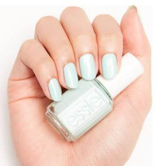 Essie(エッシー)のエッシー　ネイルエナメル　2色セット コスメ/美容のネイル(マニキュア)の商品写真