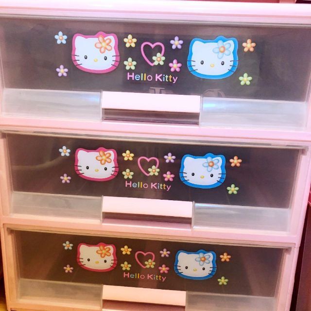 ハローキティ 3段引き出し ー品販売 11100円引き wonegroup.com.br