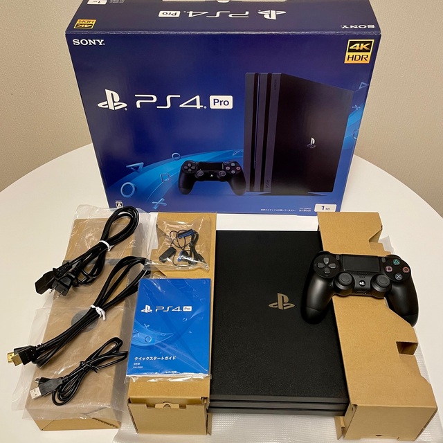 PlayStation4(プレイステーション4)の【美品】PlayStation4 Pro 本体  CUH-7000BB01 エンタメ/ホビーのゲームソフト/ゲーム機本体(家庭用ゲーム機本体)の商品写真