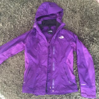 ザノースフェイス(THE NORTH FACE)のノースフェイスレディースxsジャケットパープル(ブルゾン)