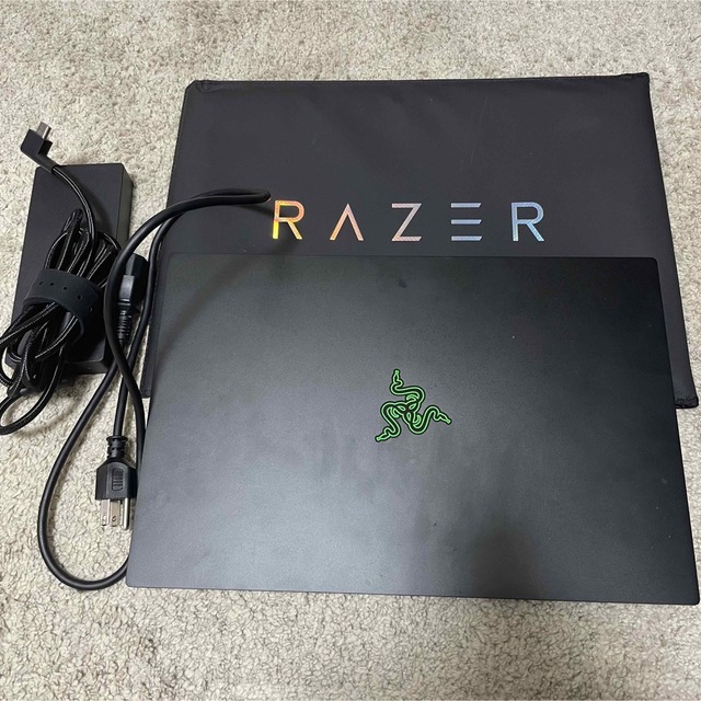 Razer Blade 15 2021 英語配列 ゲーミングノートパソコン 【現品限り