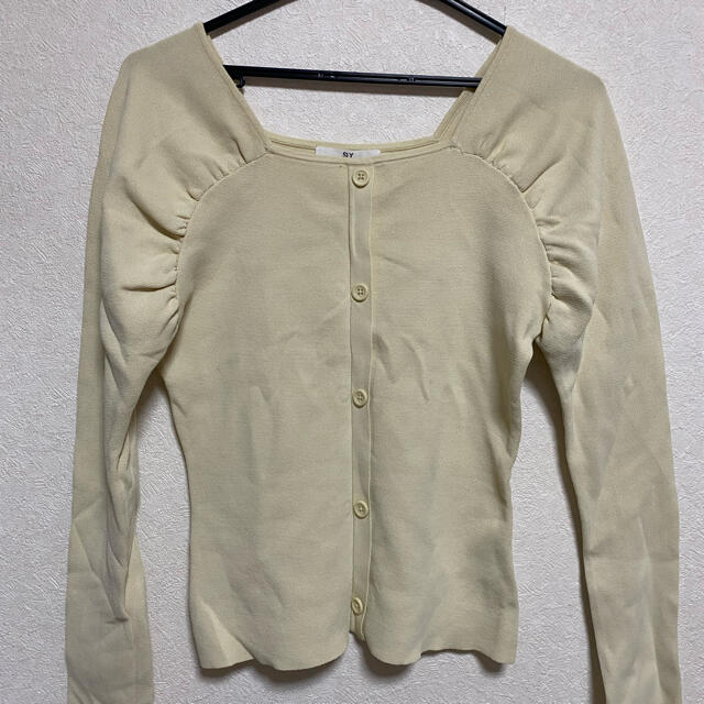 SLY(スライ)のSLY FRONT BUTTON TOPS/フロントボタントップス レディースのトップス(ニット/セーター)の商品写真