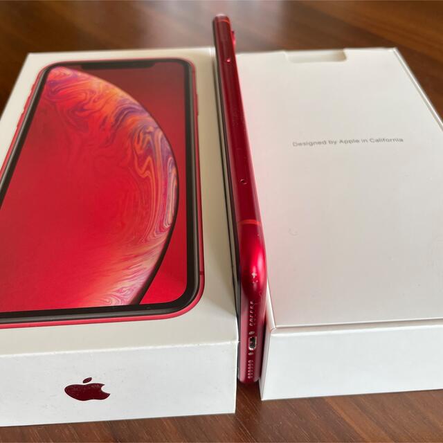 iPhone(アイフォーン)のApple iPhone XR 64GB（PRODUCT）RED SIMフリー スマホ/家電/カメラのスマートフォン/携帯電話(携帯電話本体)の商品写真