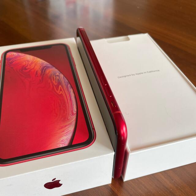 iPhone(アイフォーン)のApple iPhone XR 64GB（PRODUCT）RED SIMフリー スマホ/家電/カメラのスマートフォン/携帯電話(携帯電話本体)の商品写真