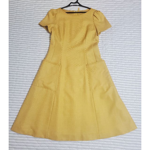 FOXEY(フォクシー)のＦＯＸＥＹ ＢＯＵＴＩＱＵＥ ドレス カーラ 42692 ミモザ 40 '22年 レディースのワンピース(ひざ丈ワンピース)の商品写真