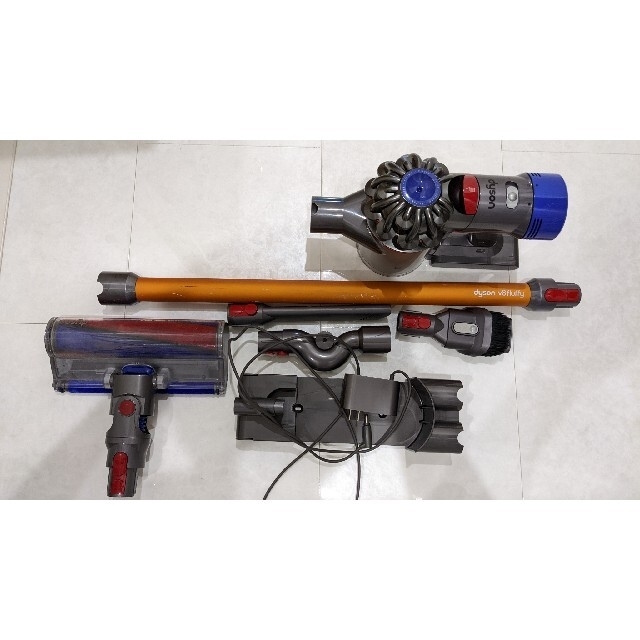 【ジャンク品】Dyson V8 fluffy