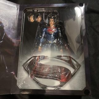 新品　未開封　MAN OF STEEL PLAY ARTS改 スーパーマン