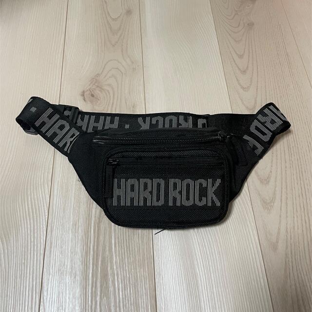 Hard Rock CAFE(ハードロックカフェ)のhard rock cafe 肩掛け鞄　黒　ウエストバック レディースのバッグ(リュック/バックパック)の商品写真