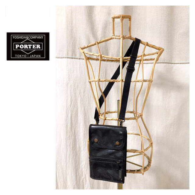 PORTER(ポーター)のPORTER/ポーター/トラベルケース/パスポートケース/ショルダーバッグ  メンズのバッグ(ショルダーバッグ)の商品写真