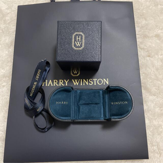 HARRY WINSTON(ハリーウィンストン)の本日まで出品　ハリーウィンストン　リングケース レディースのアクセサリー(リング(指輪))の商品写真