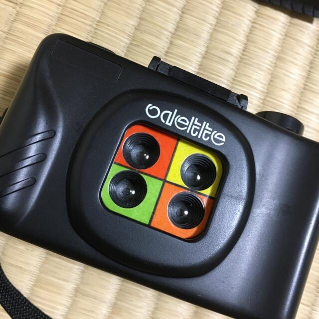 レア　昭和レトロ　odette 四連写　トイカメラ　フィルムカメラ　ヴィンテージ スマホ/家電/カメラのカメラ(フィルムカメラ)の商品写真