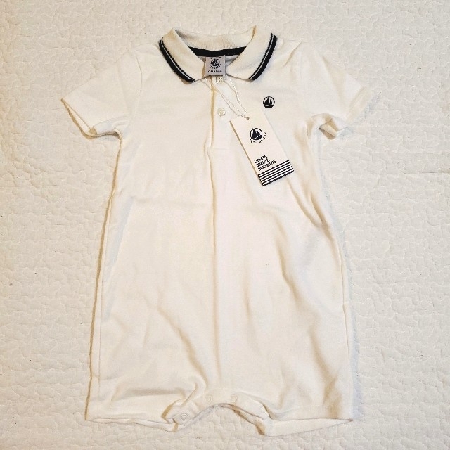 PETIT BATEAU(プチバトー)のプチバトー　ポロ衿 ショート ロンパース　ポロシャツ キッズ/ベビー/マタニティのベビー服(~85cm)(ロンパース)の商品写真