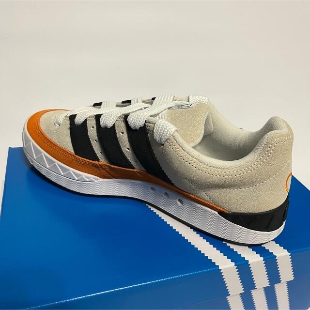 HUMAN MADE(ヒューマンメイド)のHUMAN MADE × adidas Originals Adimatic メンズの靴/シューズ(スニーカー)の商品写真